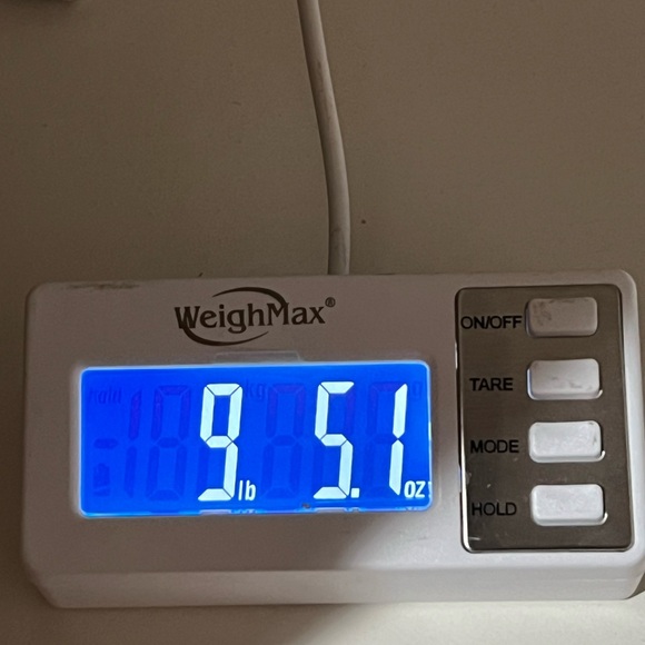 9 pounds of football cards - Picture 2 of 2